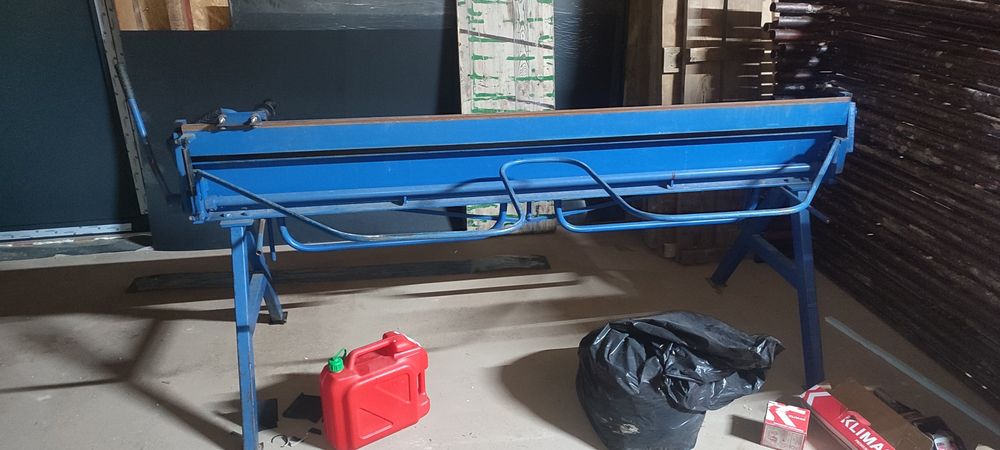 Gietarka do blachy MAAD z nożem 0,7 mm