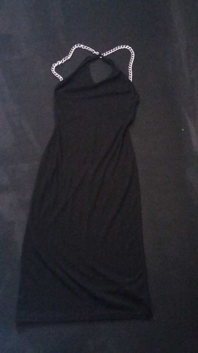 Миди платье с открытой спиной, плечами. Бретели легкой цепи. M-L.