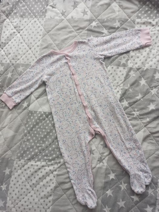 Pajac/śpiochy bawełniane w jeżyki rozm. 86