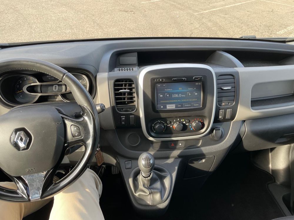 Renault Trafic DCI 6-Lugares
