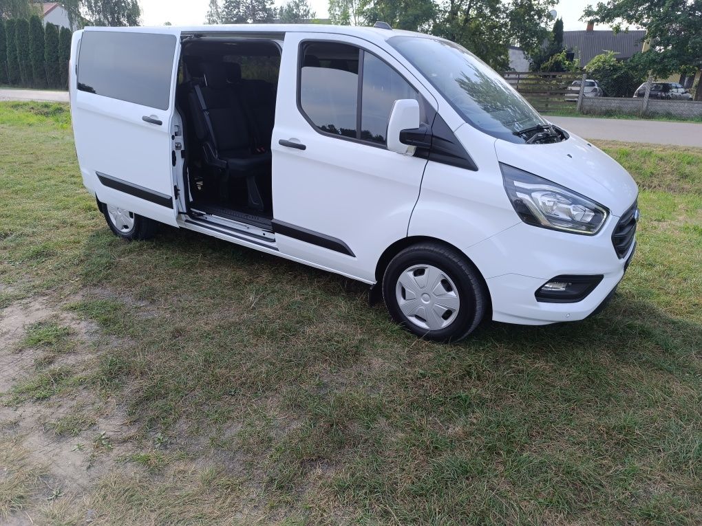 Licencjonowany Przewóz osób -bus z kierowcą