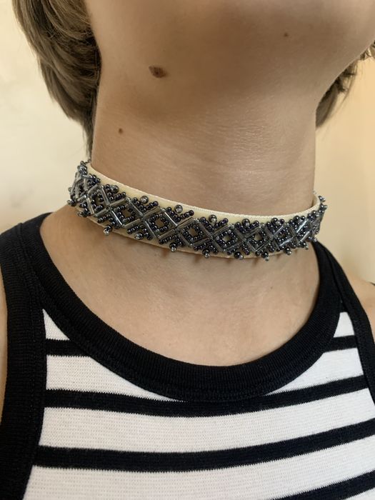 Чокер з бісеру, прикраса