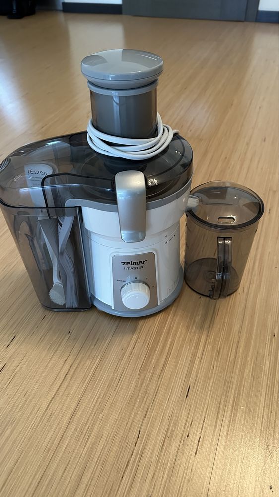 Sokowirówka Zelmer Master JE1200