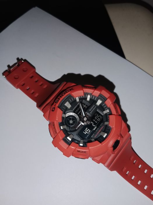 Zegarek Casio G-Shock GA-700-4A