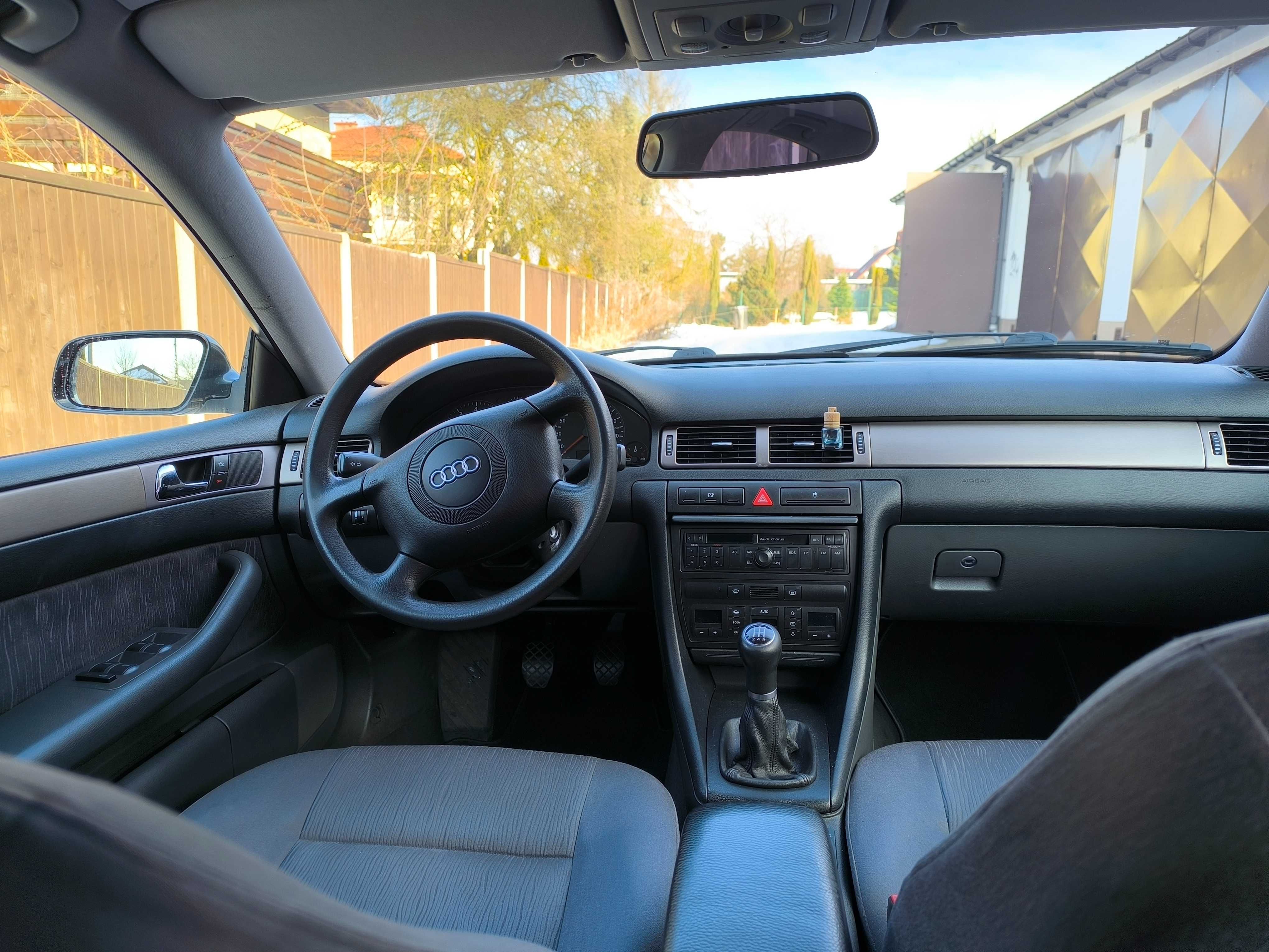 Audi A6 C5 2.4 V6 Stan Bardzo ładny Bez Korozji