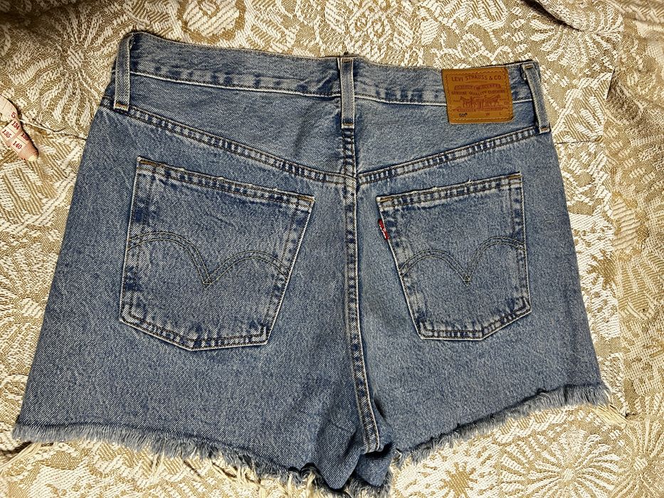 Шорты Levis джинсовые