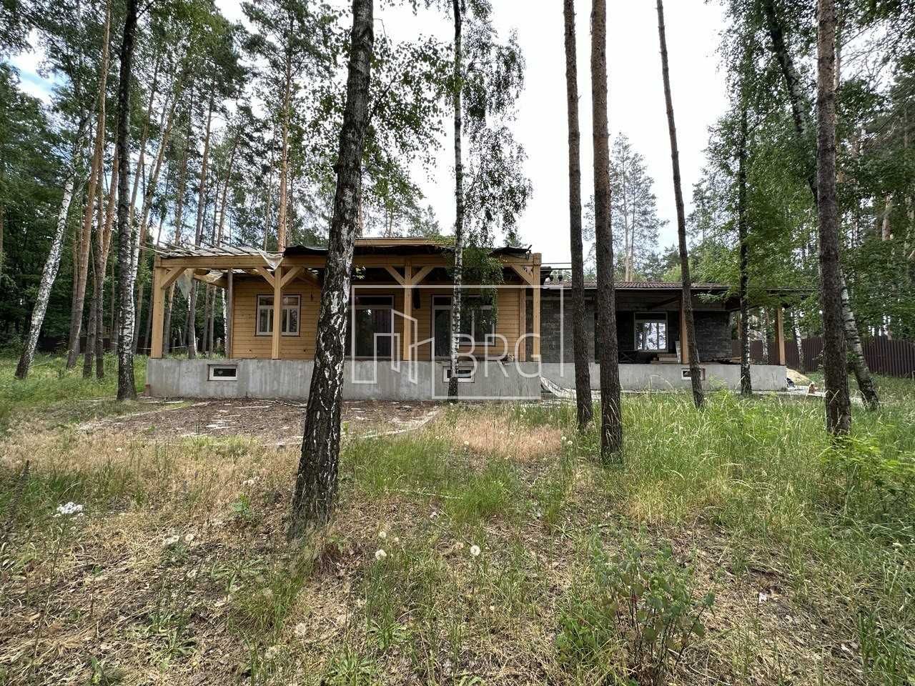 Современный дом с террасами в сосновом лесу по авторскому проекту