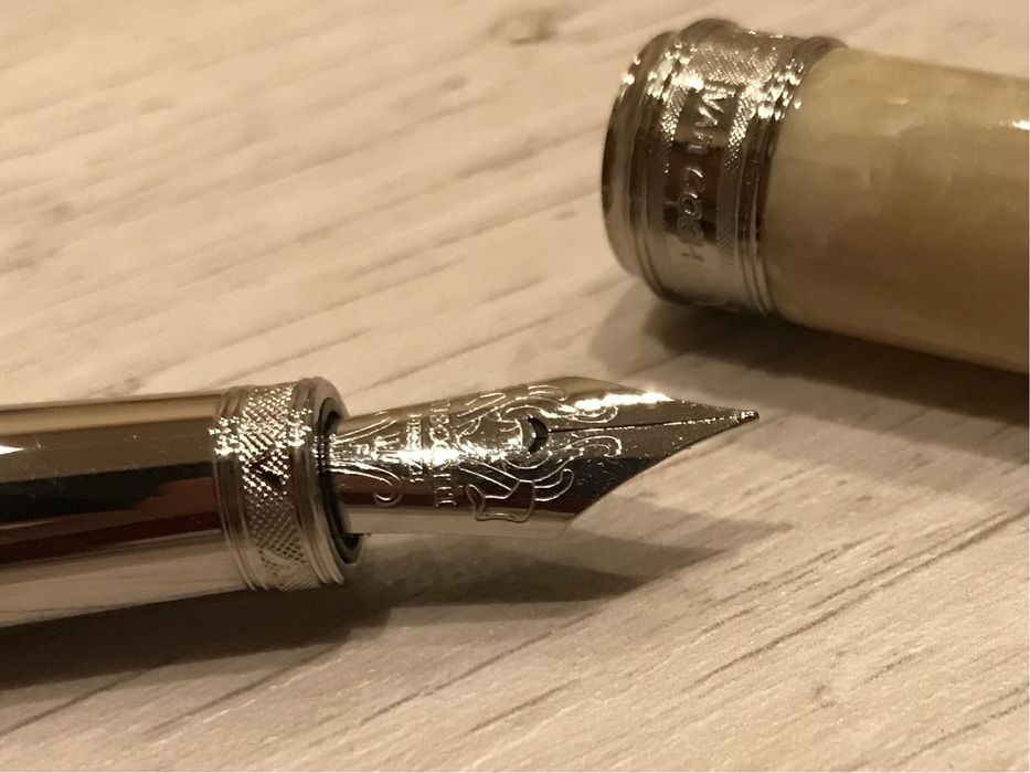 Visconti - Pióro wieczne van Gogh z etui i atramentem