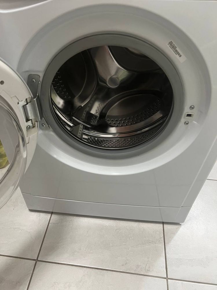 Стиральная машинка indesit WIUN100