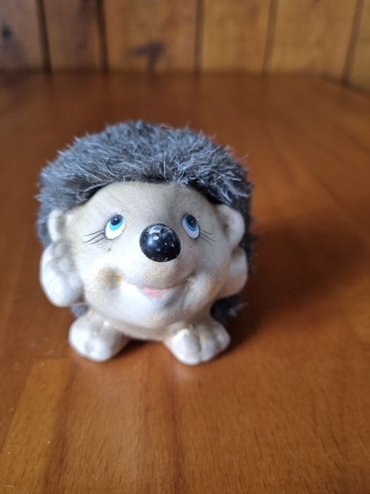 Jeżeli * Figurka jeża