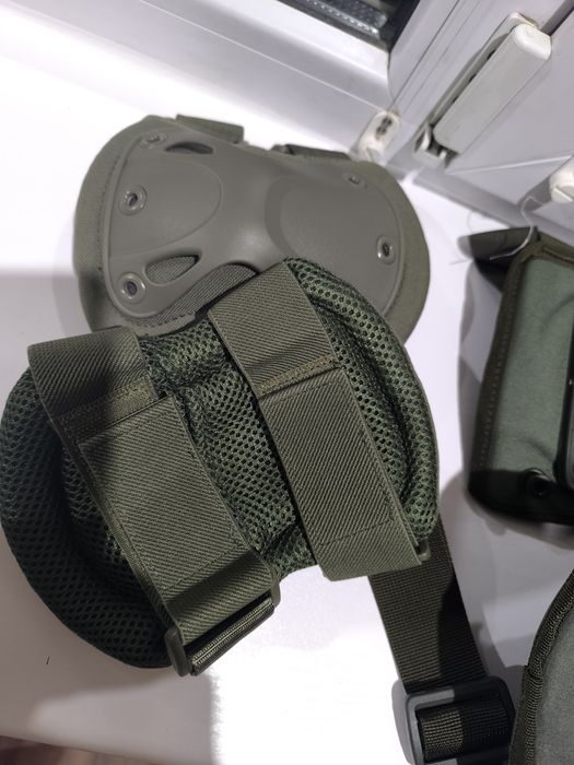 Наколенники, налокотники