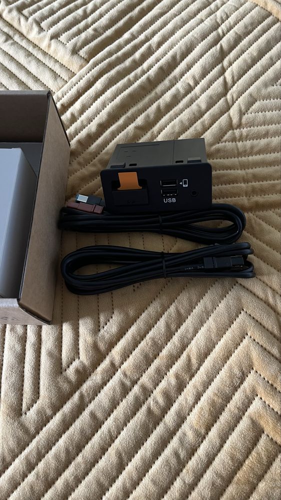 Sprzedam moduł carplay/ android auto fo mazdy 3,6,CX