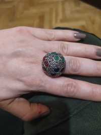 Cudny srebrny pierścionek 925 r.15 markazyty kamienie