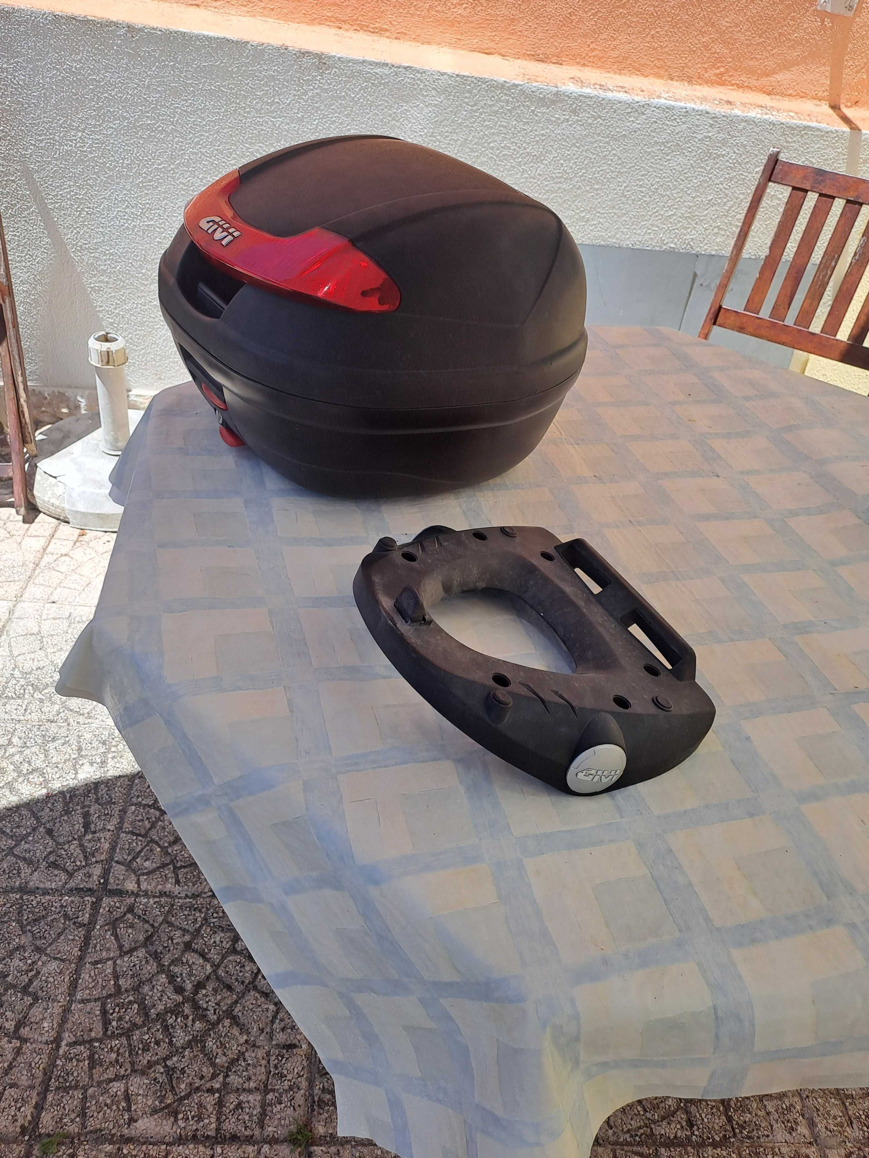 Mala givi com base top case