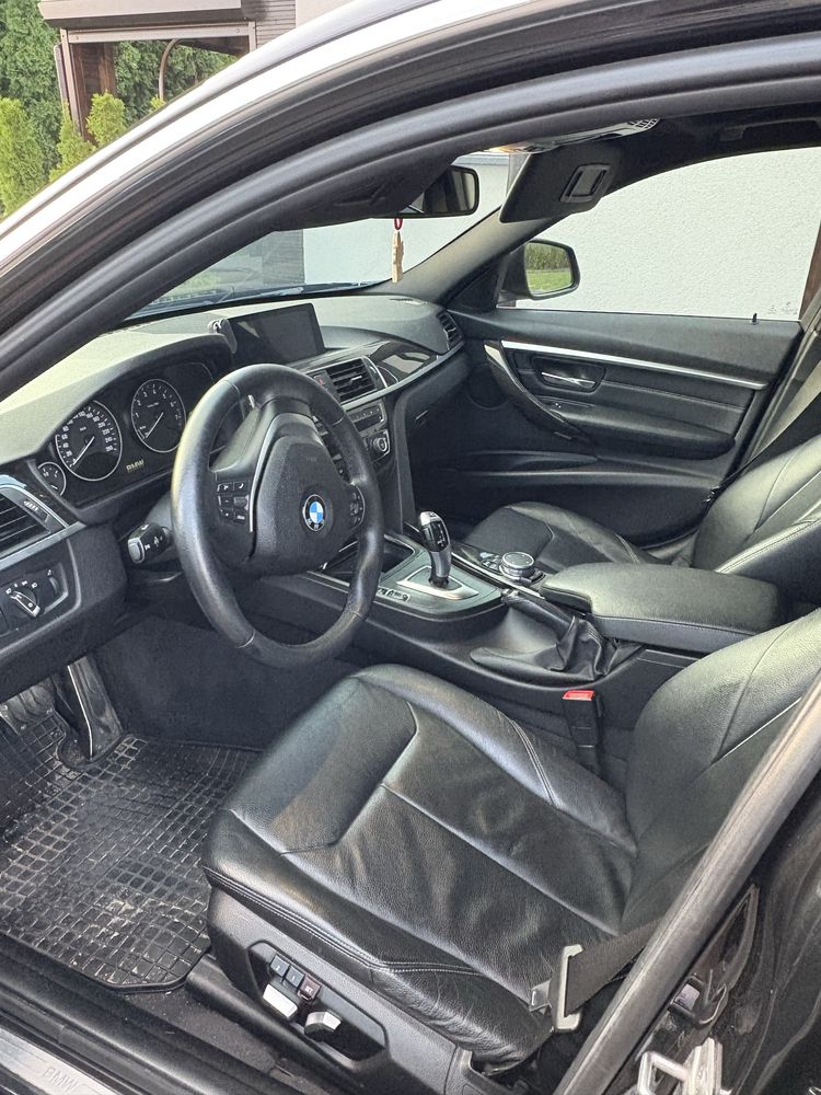 Sprzedam BMW 330i 2017 r.