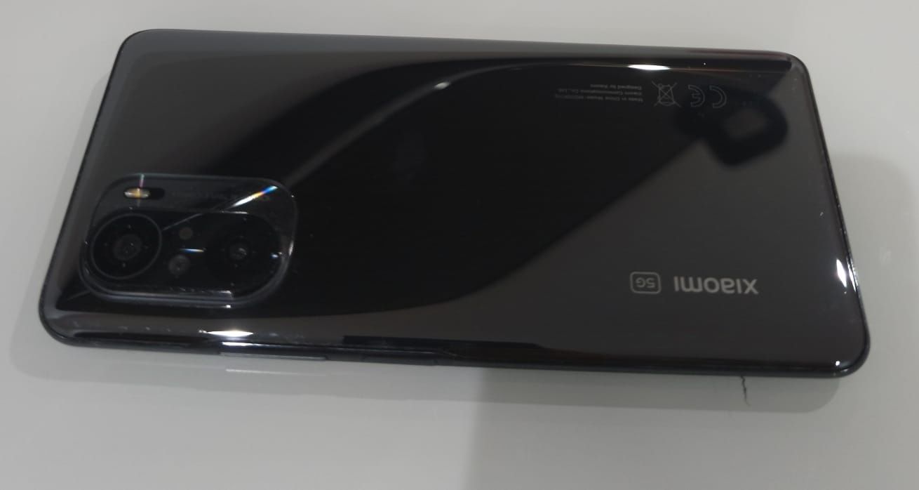 Vende-se Xiaomi Mi11 i