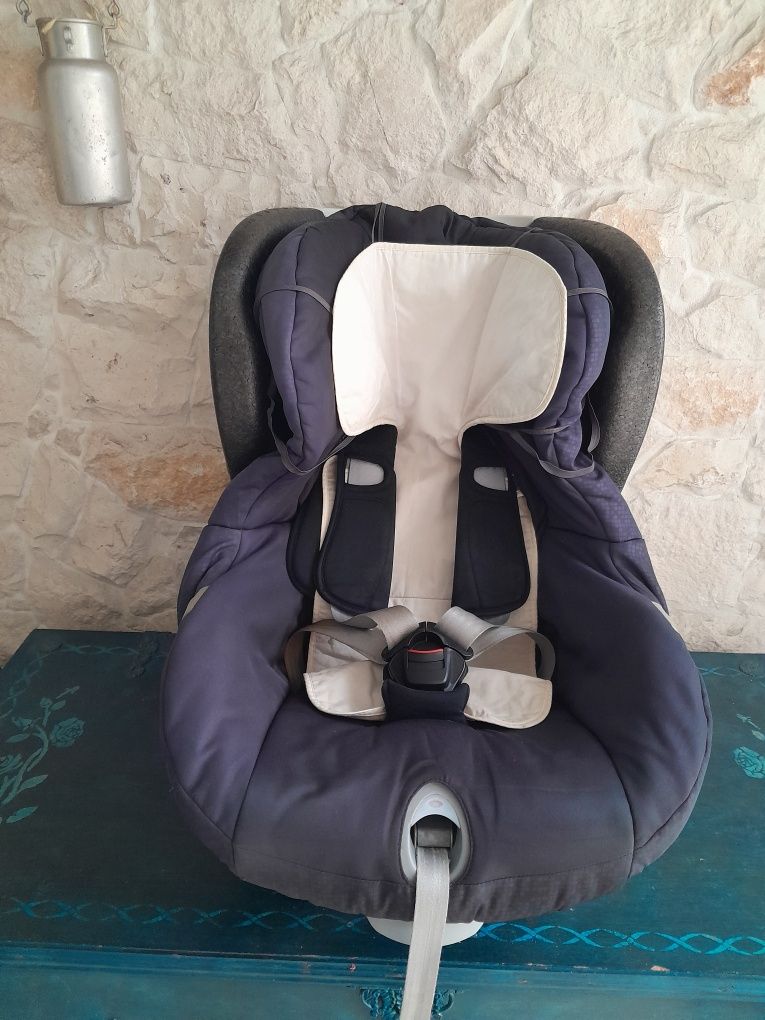 Cadeira de crianca homologada "Britax Romer de 9 a 18kgr.