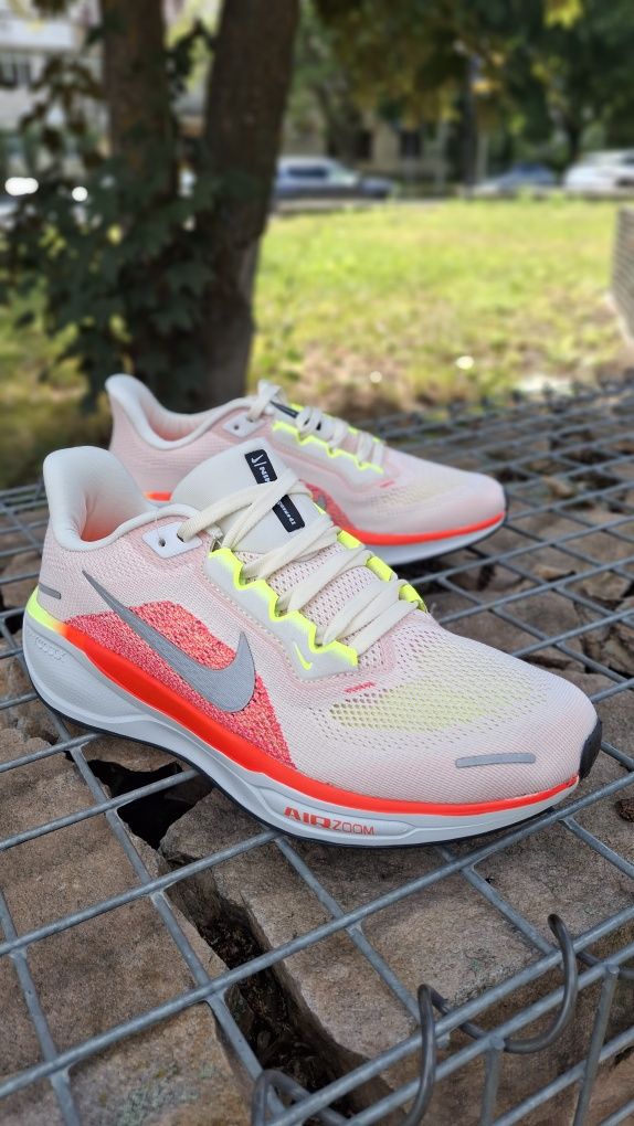 Кросівки для бігу спорту активного відпочинку Nike Zoom Pegasus Light