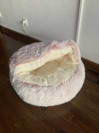 Cama para gatos cor rosa