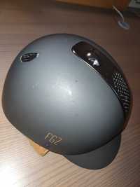 Kask Fouganza C700 r. 56