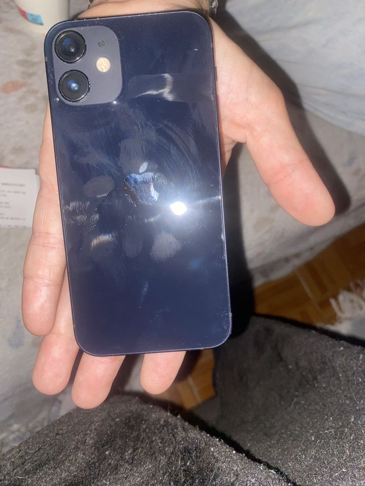 Iphone 12 mini com caixa