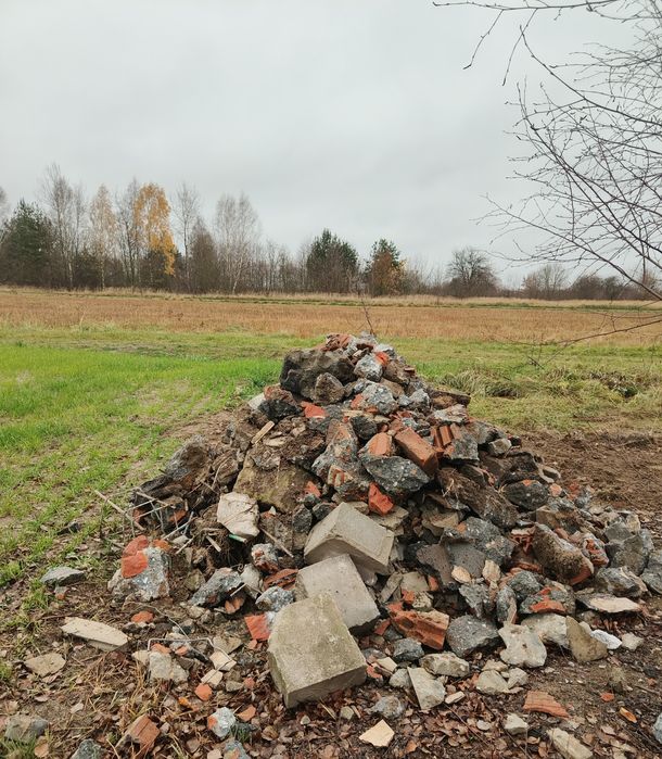 Oddam GRUZ z rozbiórki ogrodzenia