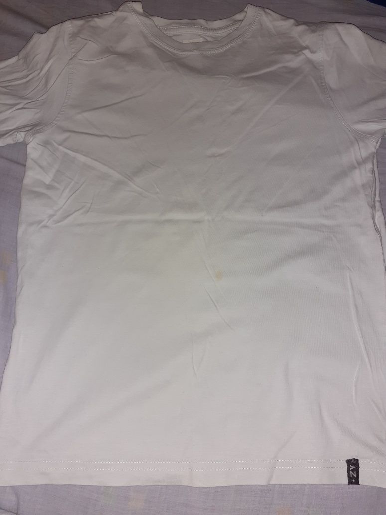 8 t-shirts p/rapaz 7-12 anos por 20€
