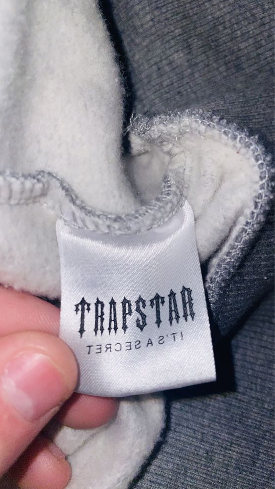 Dres    Trapstar