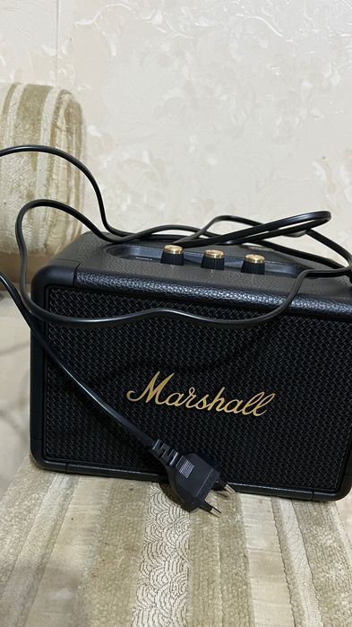 Продаю колонку Marshall