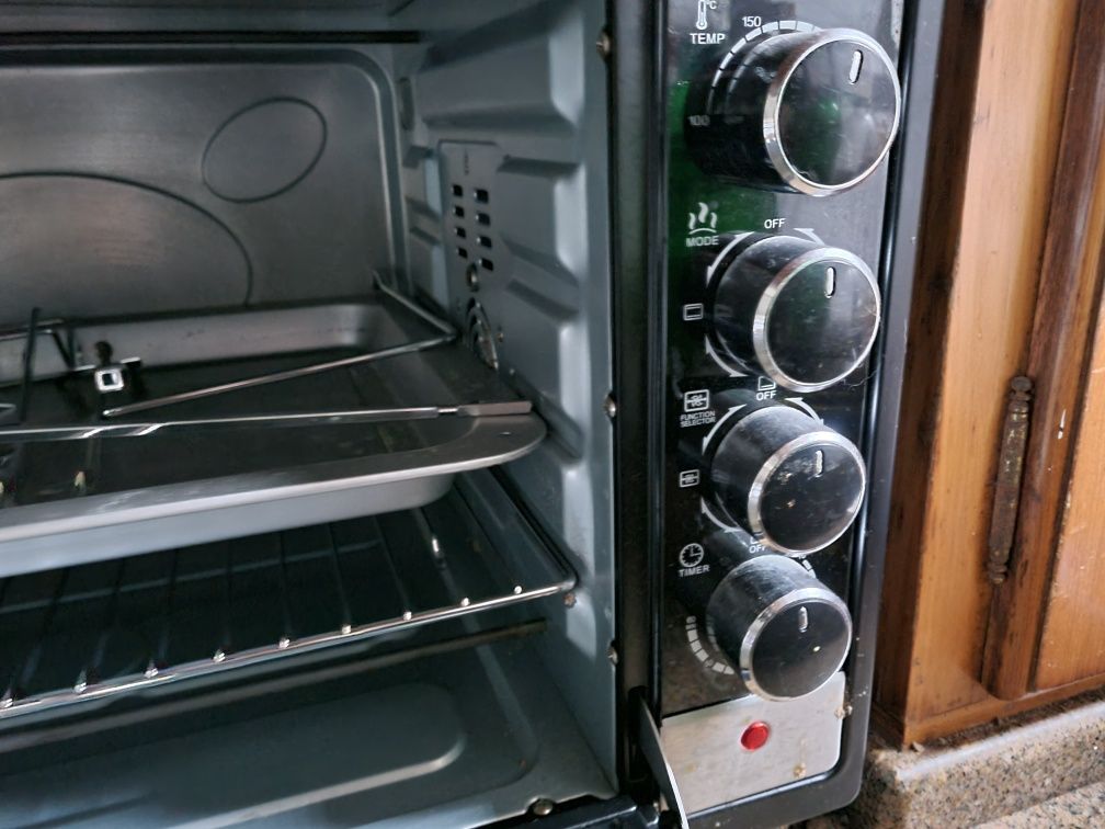 Forno Sogo com assador de frango