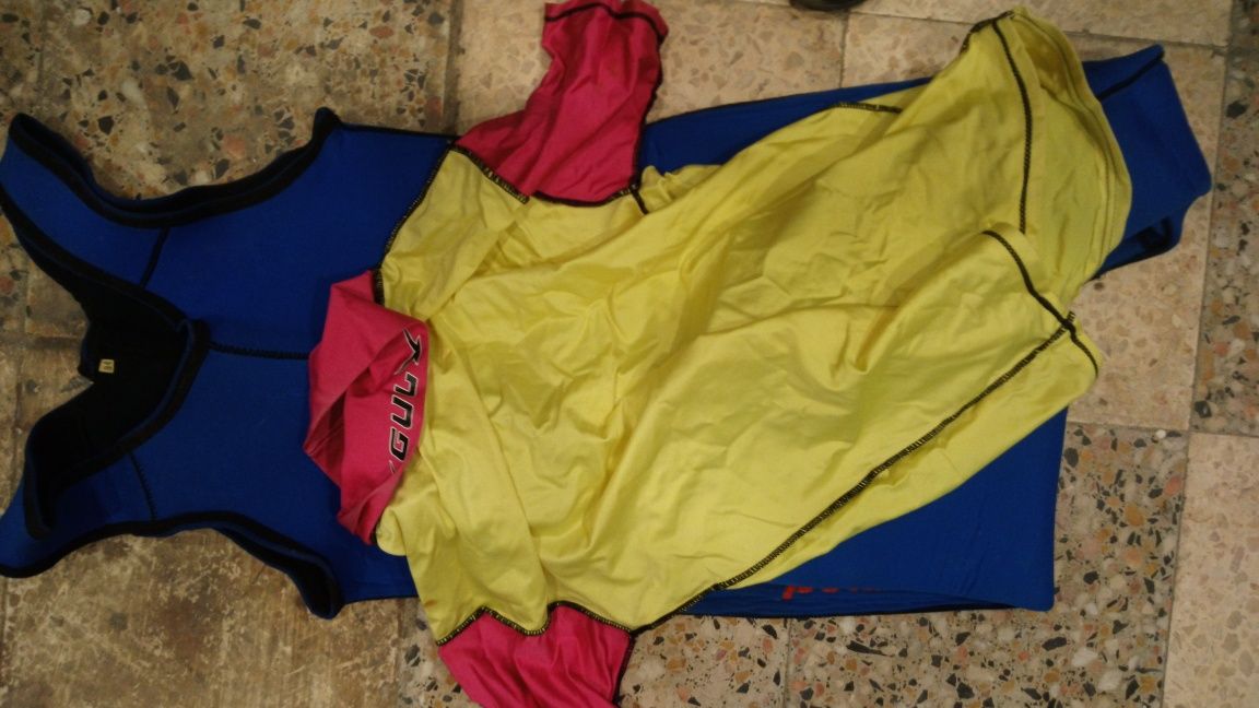 Fato neoprene alças e licra