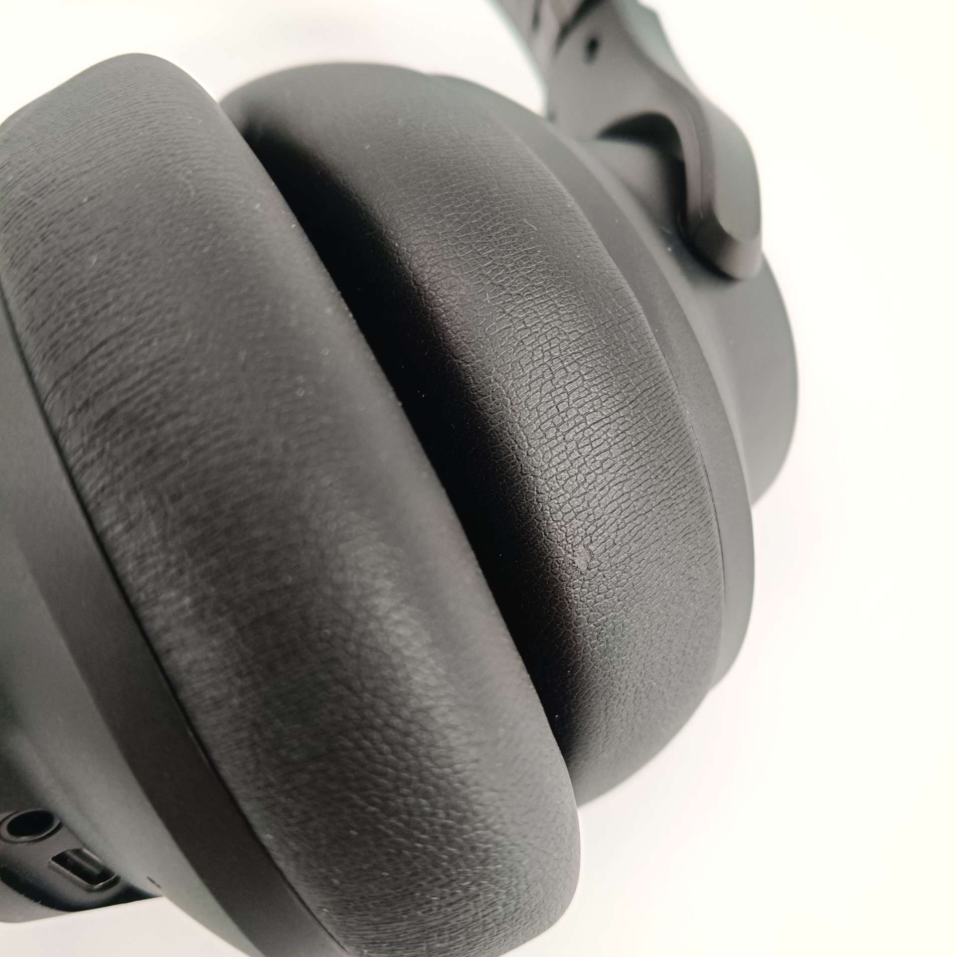 Słuchawki wokółuszne Soundcore Q20i