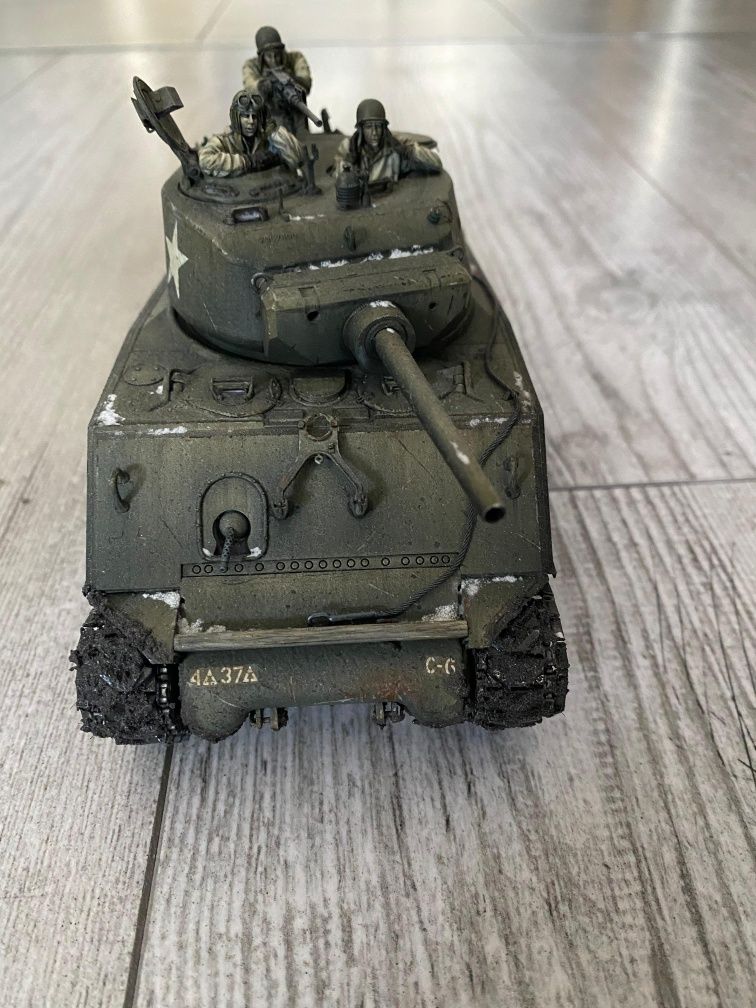 Sherman 1/35 gotowy, friulmodel