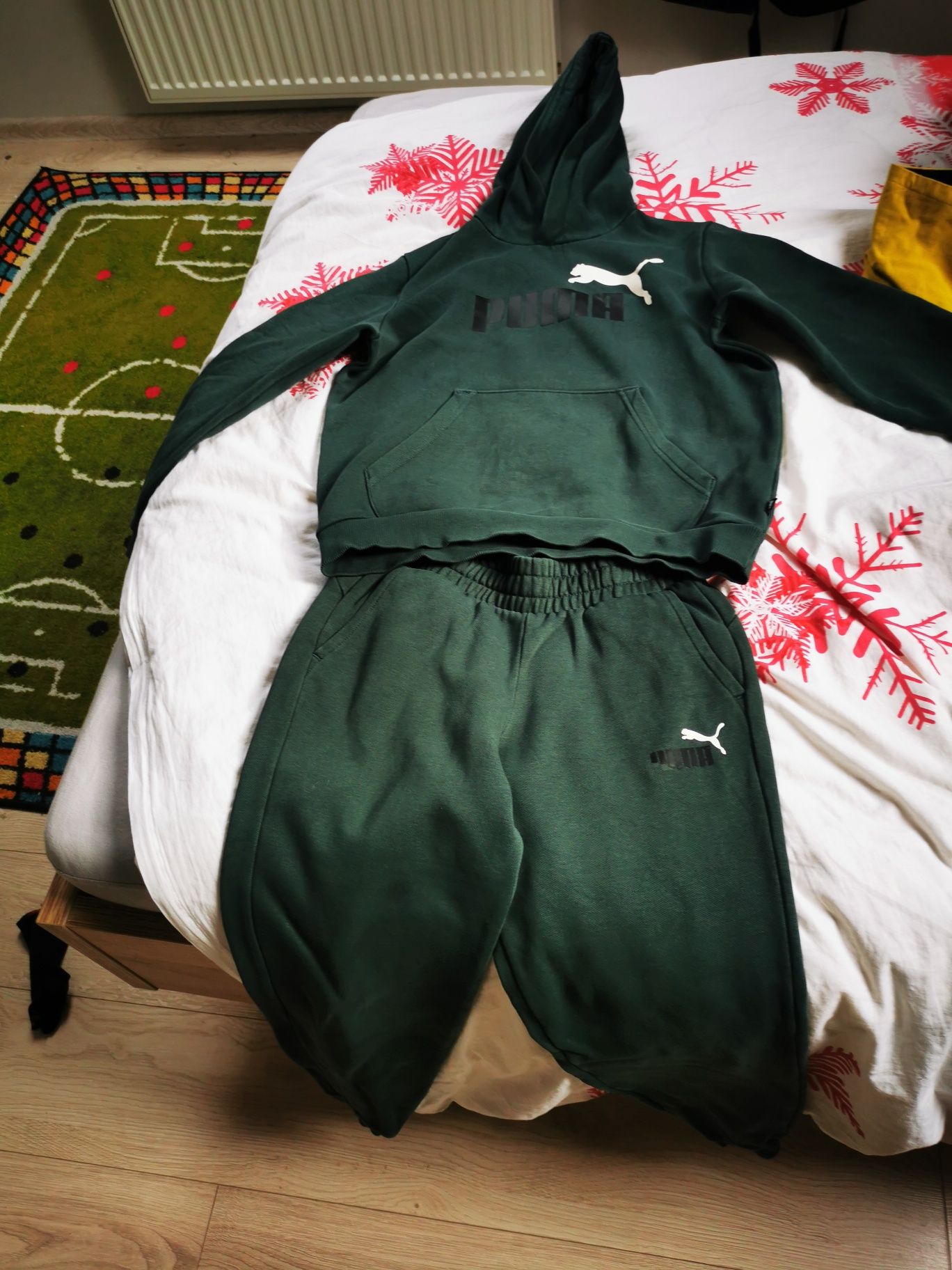 Piękny dress puma zielony