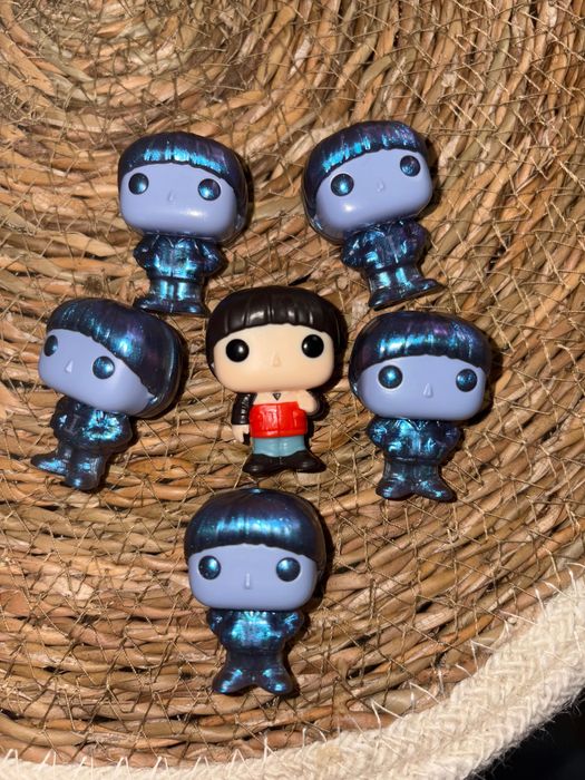 Figurka „Will z Drugiej Strony”  Stranger Things Kinder Joy