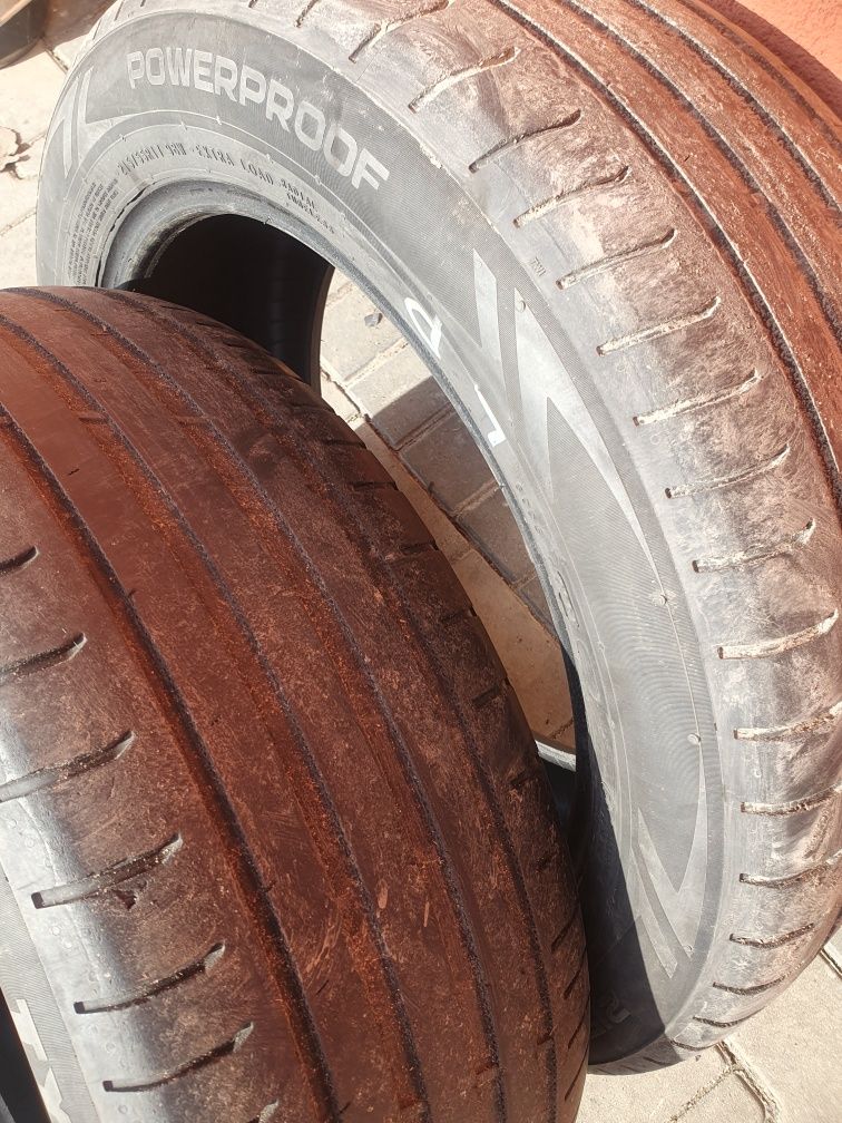 Opony letnie Nokian Tyres 215/55/17 100 zł za 2 sztuki