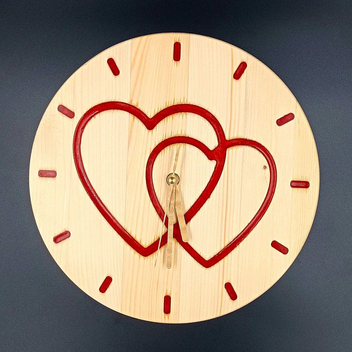 Czerwony zegar, prezent ślubny, zegar do sypialni, prezent dla żony