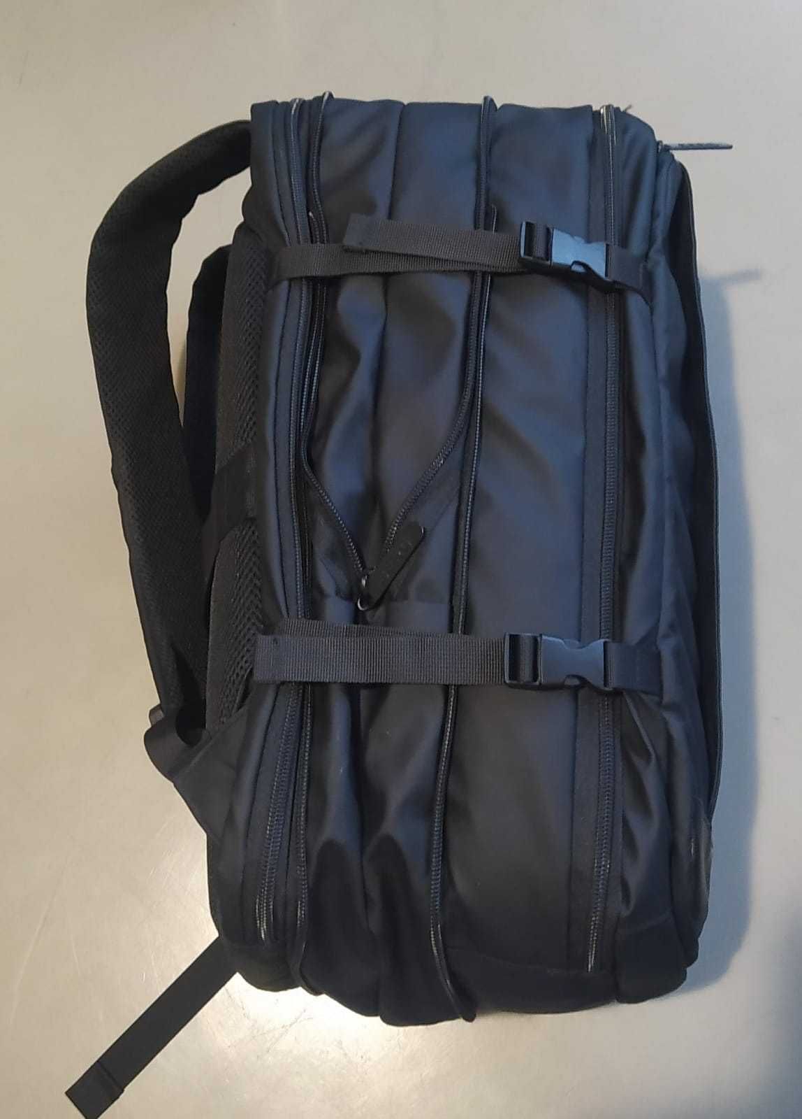 Mochila de viagem BERG