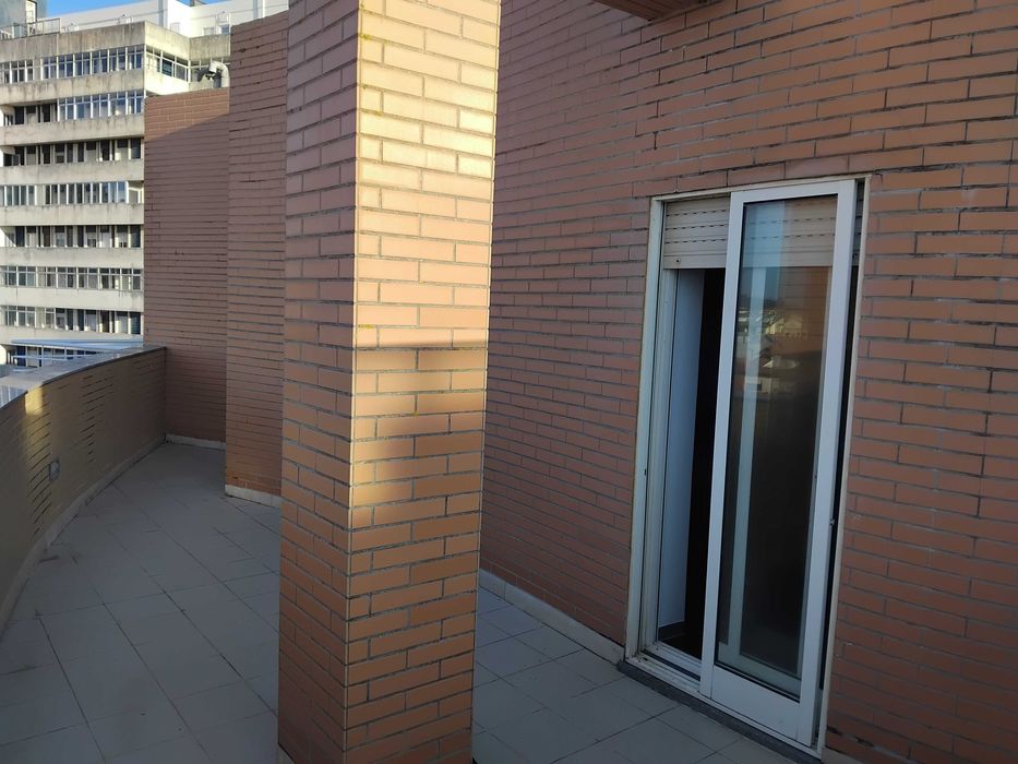 Apartamento T1 (praia de Francelos) com piscina