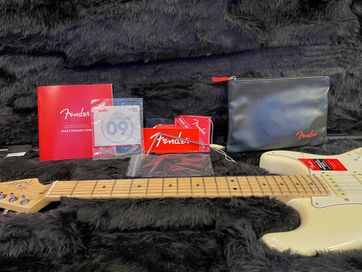 Fender American Pro Stratocaster HSS MN OWT