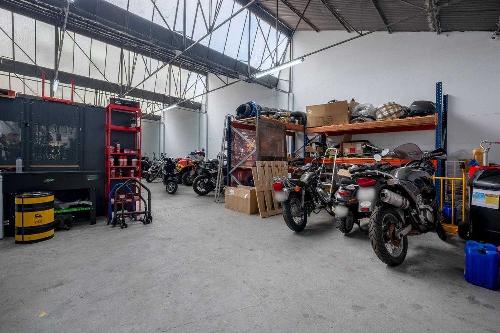 Trespasse de Stand de Motas em plena atividade