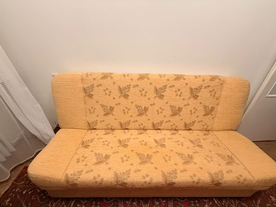 Meble PRL, Zamojskie, stół, krzesła, kanapa, meblościanka, łóżko