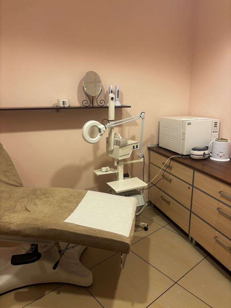 Podnajme gabinet kosmetyczny  wraz ze stanowiskiem do manicure