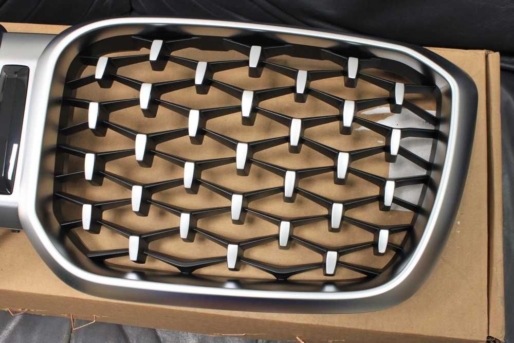 Grill Atrapa OEM M-SPORT BMW X3 G01 LCI Chrom bez FP