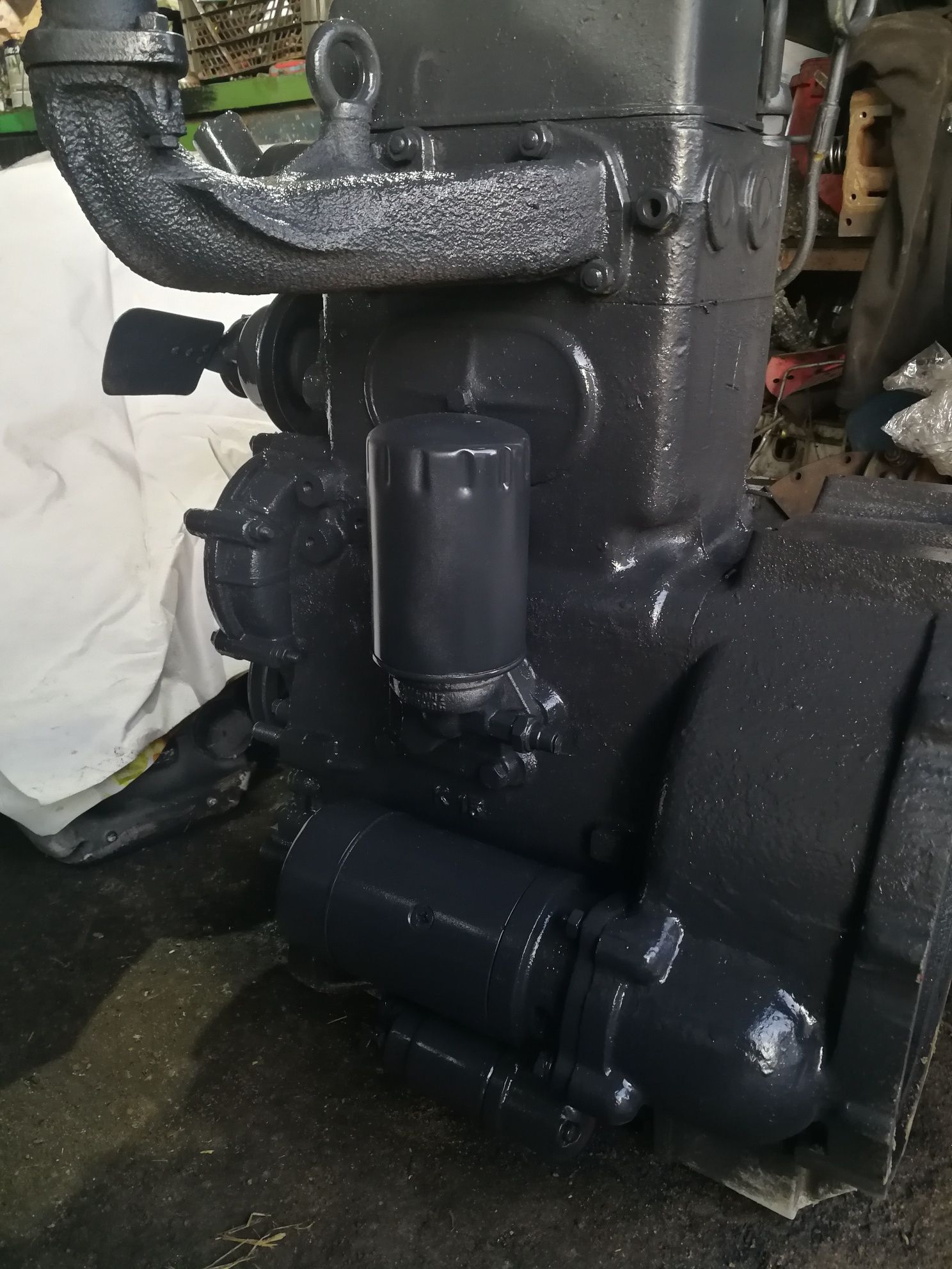 Silnik Ursus c 360 3p/mf 255 u3512 C385 u912/