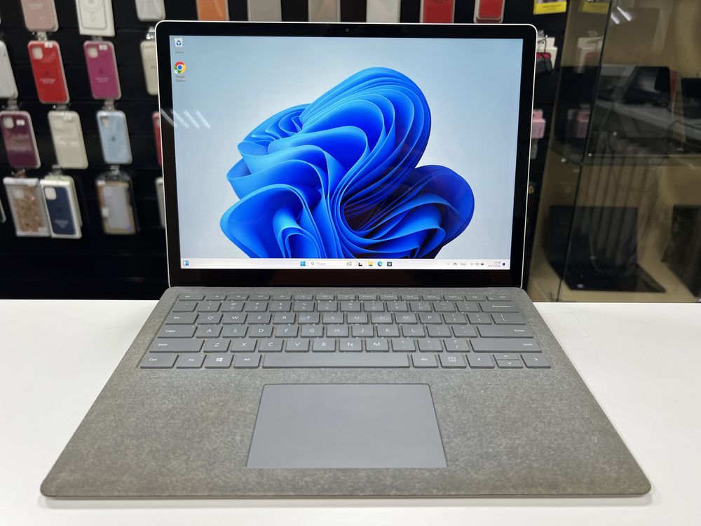 Mircosoft Surface laptop 2