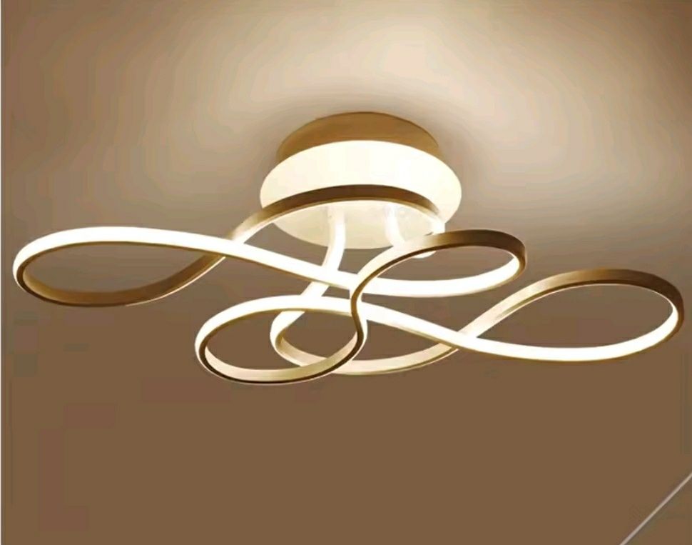 Złota nowoczesna lampa sufitowa LED, żyrandol LED