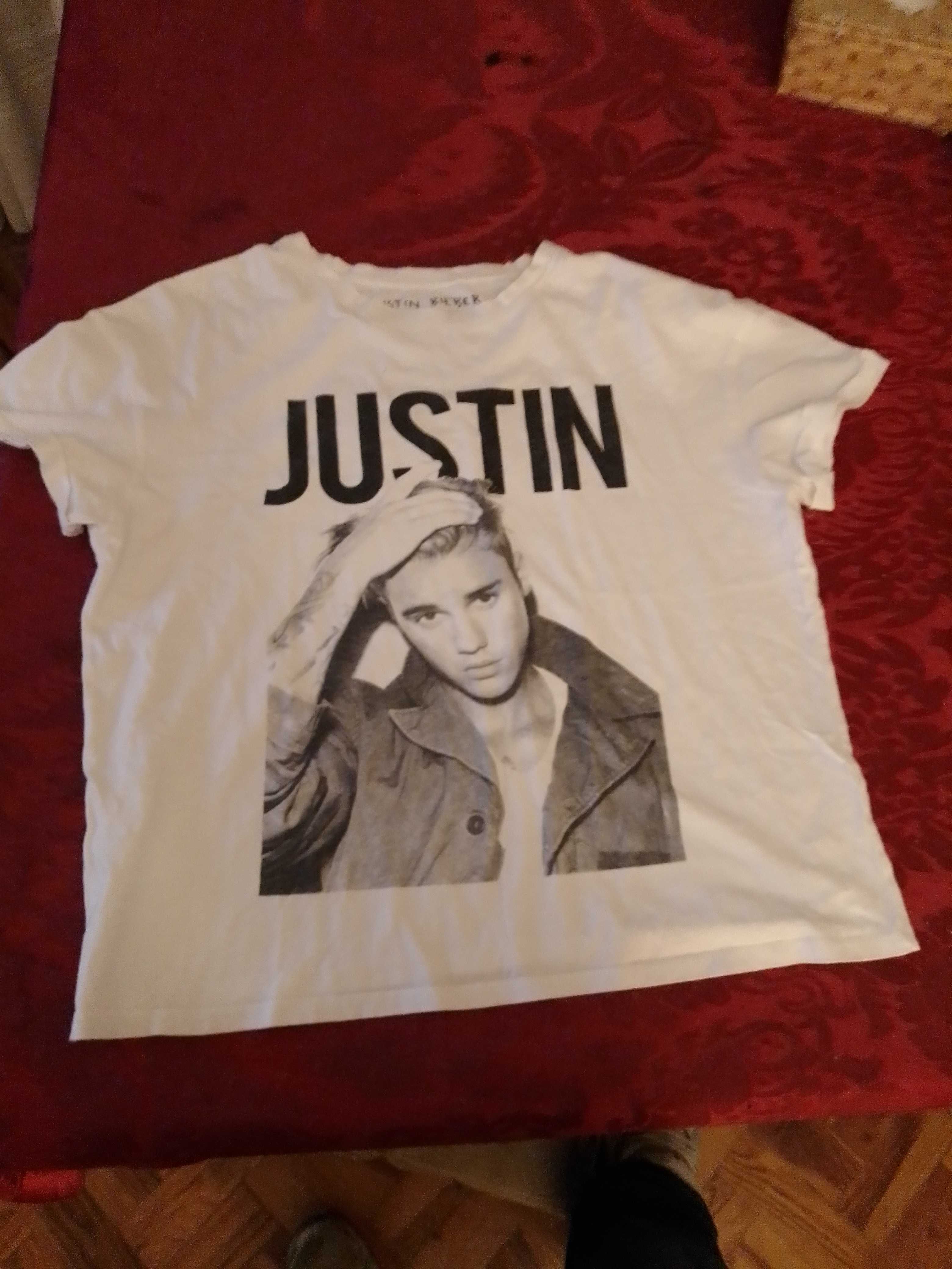 Gosta do Justin ou detesta?T-Shirt-Pull&Bear-tamanho5-4E-Bone2EDesde2E