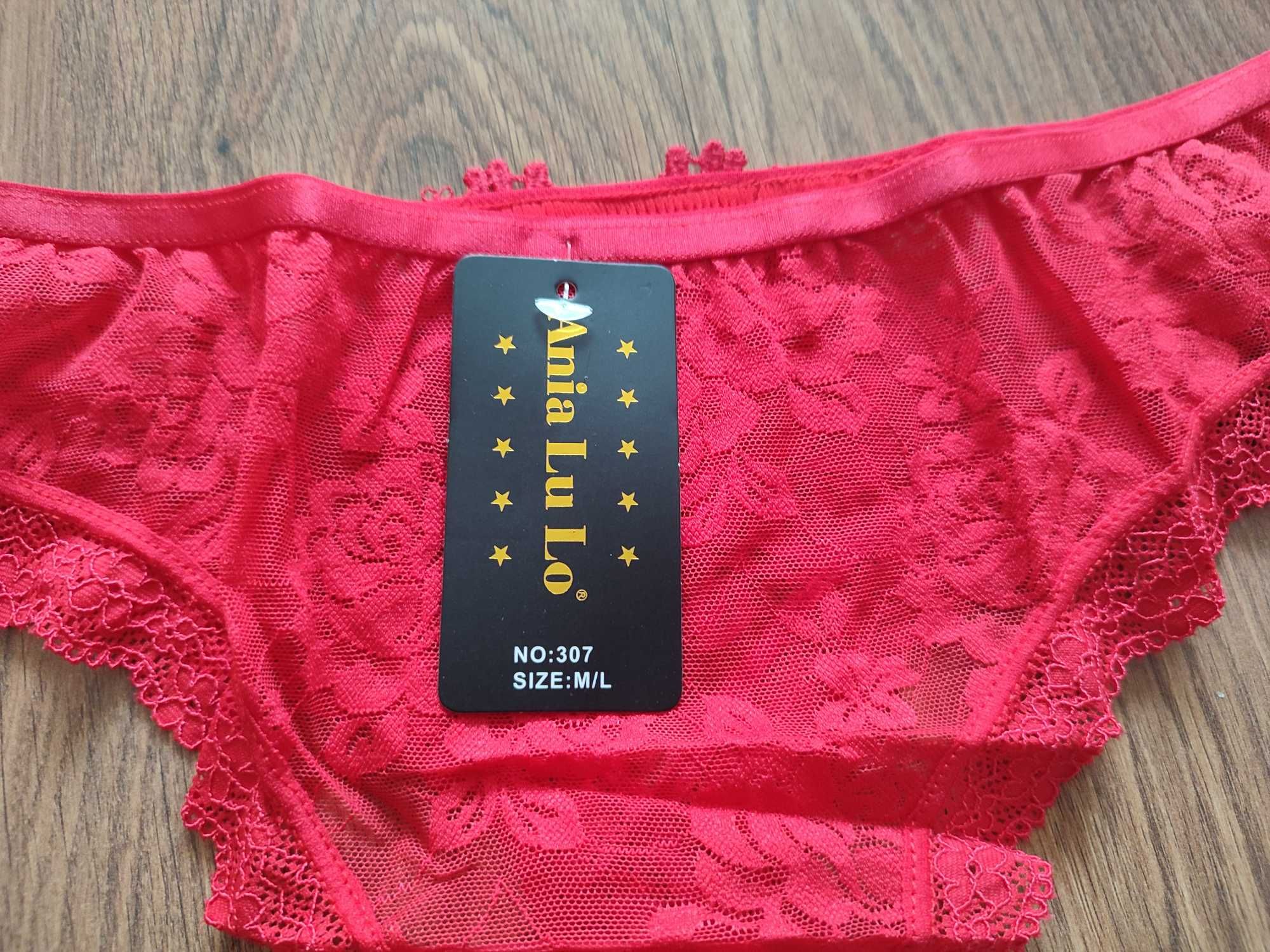 Nowe majtki stringi koronkowe rozmiar M/L