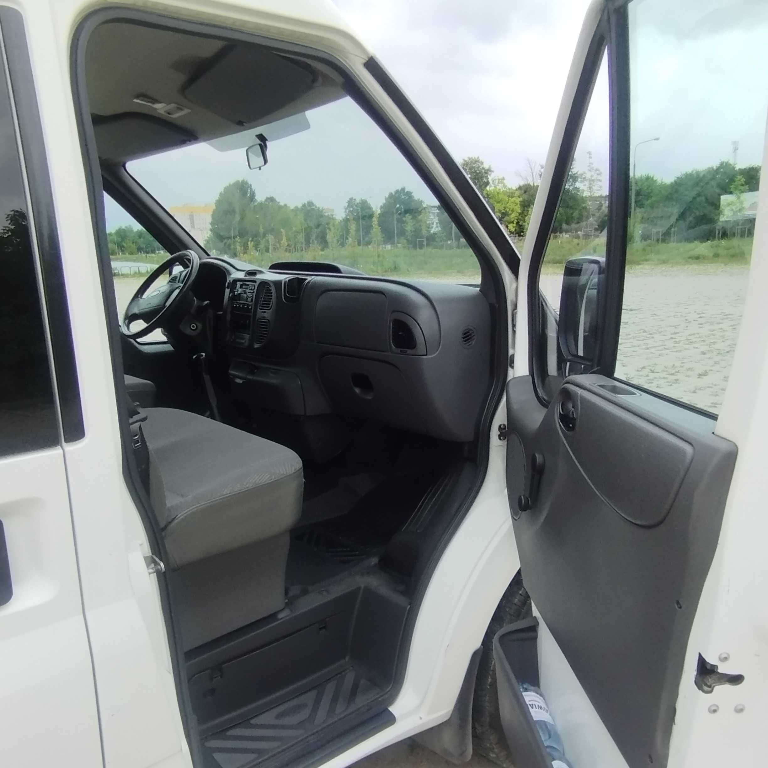 Ford Transit 2.4D 2000r 152tyś Klimatyzacja